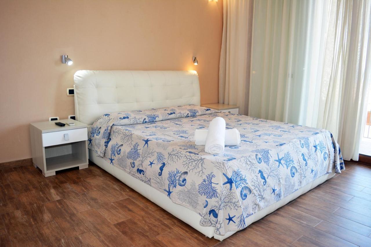 Hotel La Contessa Santa Teresa Gallura Eksteriør billede