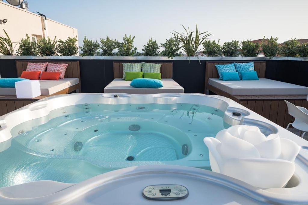 Hotel La Contessa Santa Teresa Gallura Eksteriør billede