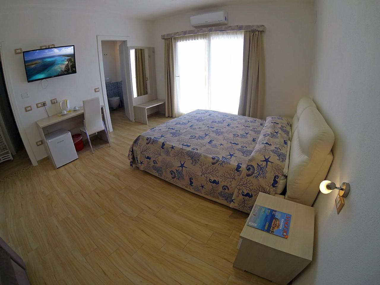 Hotel La Contessa Santa Teresa Gallura Eksteriør billede