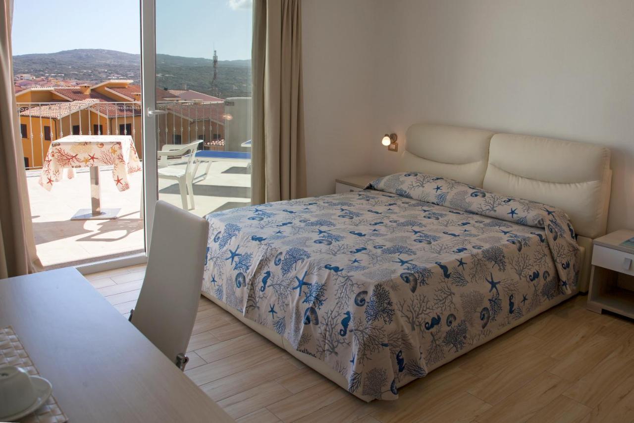 Hotel La Contessa Santa Teresa Gallura Eksteriør billede