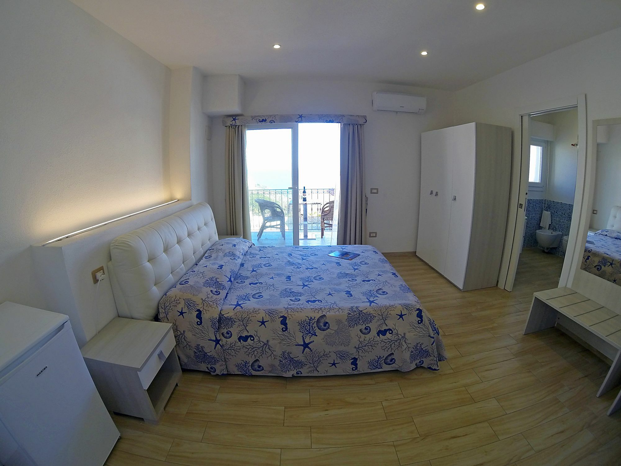 Hotel La Contessa Santa Teresa Gallura Eksteriør billede